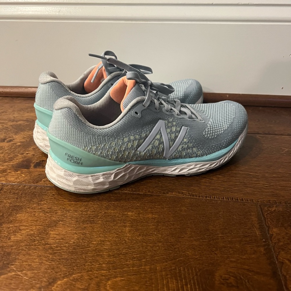 New Balance Fresh Form 880 Women’s Running Shoe